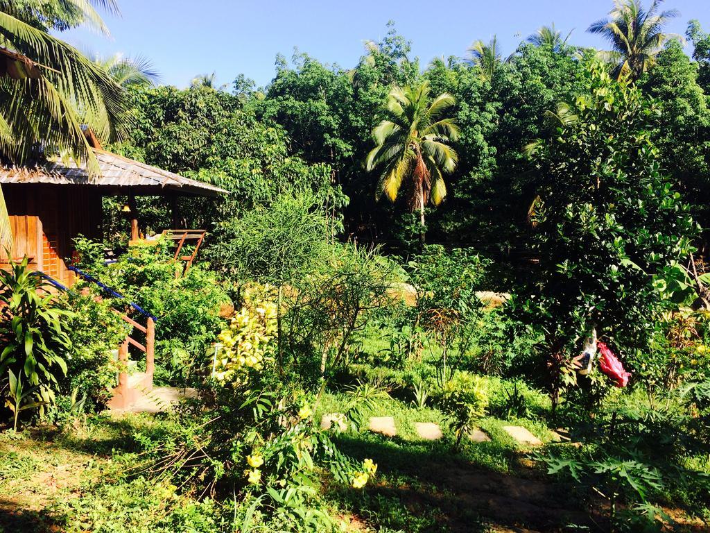 Phayam Garden View Hotel Koh Phayam Exterior photo